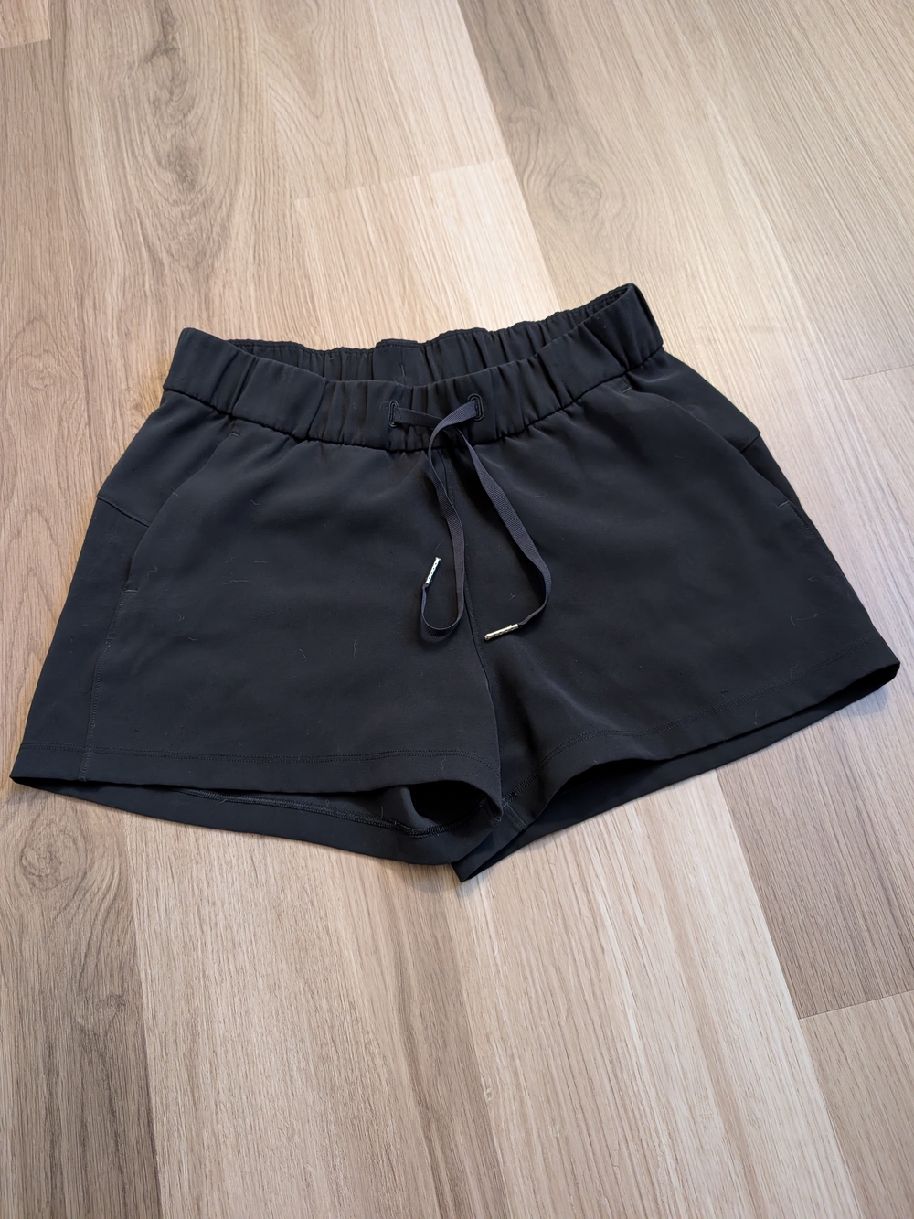 Lululemon Black Shorts Size 6